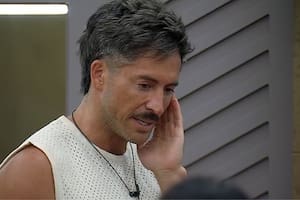 Juan Pablo de Gran Hermano debió ser consolado por sus compañeros al escuchar las palabras que le brindó Santiago del Moro