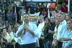 Juan Pablo, hermano del gobernador de Gustavo Valdés, aceptó su candidatura a gobernador de Corrientes en un acto al que asistieron los tres senadores nacionales y una funcionaria de Milei que se alió al oficialismo provincial