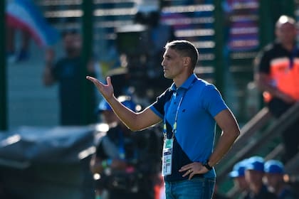 Juan Pablo Vojvoda dirigiendo a Fortaleza por la Copa Sudamericana 2023