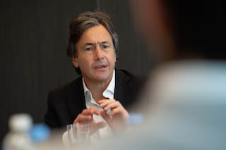 El Macro busca captar los dólares que los argentinos invierten en el exterior