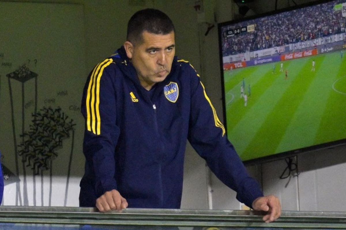 Juan Roman Riquelme debe elegir nuevamente entrenador, el quinto desde que es dirigente de Boca