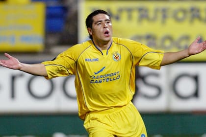 Juan Román Riquelme durante su paso por Villarreal; es recordado como uno de los mejores jugadores del club