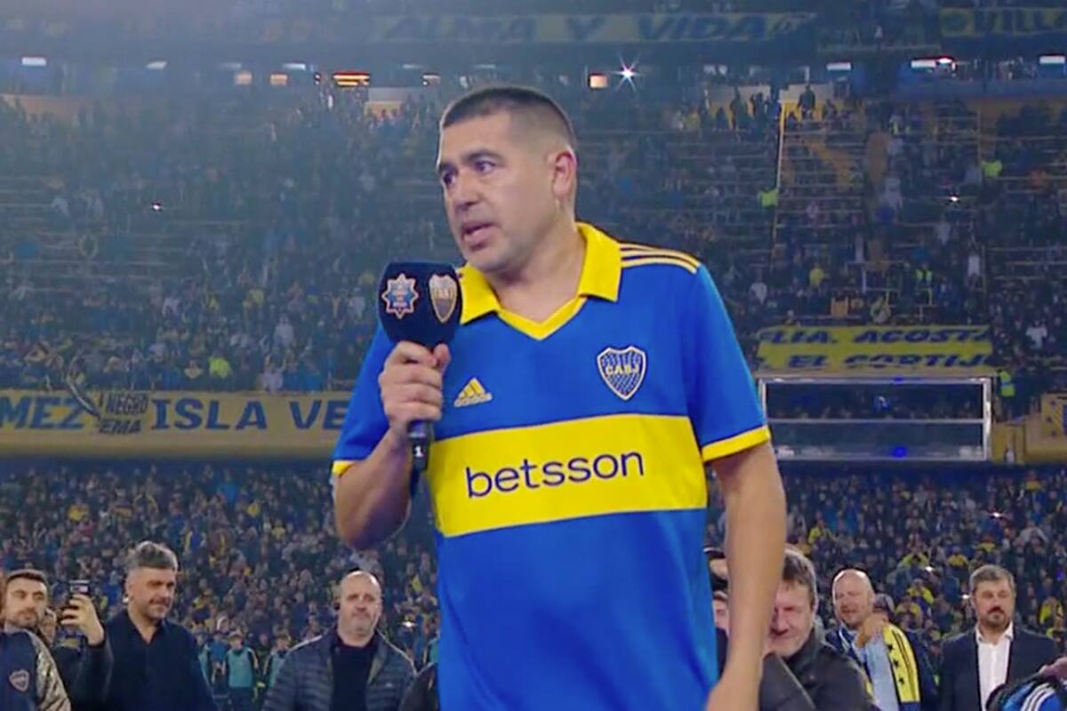 Juan Román Riquelme, en su partido de despedida como jugador; ya con cuatro años como vice, ahora asumirá como presidente de Boca