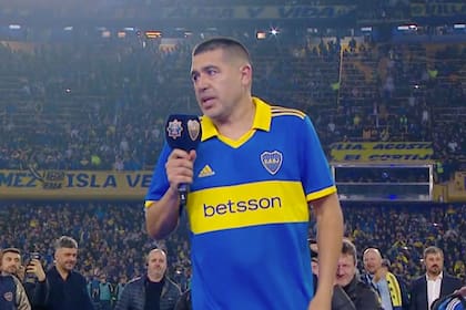 Juan Román Riquelme, en su partido de despedida como jugador; ya con cuatro años como vice, ahora asumirá como presidente de Boca