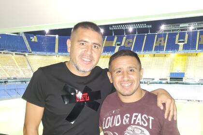 Juan Román y Cristian Riquelme, en la Bombonera