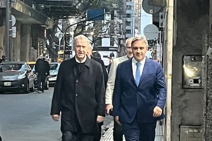 Juan Schiarett participó en la reunión de gobernadores y dirigentes provinciales