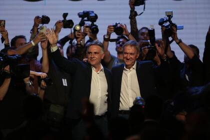 Juan Schiaretti, con su candidato a la gobernación para este año, Martín Llaryora, actual intendente de la ciudad de Córdoba