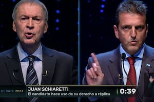 Juan Schiaretti y Sergio Massa en el segundo debate presidencial