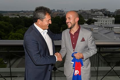 Juan Sebastián González y Massa.