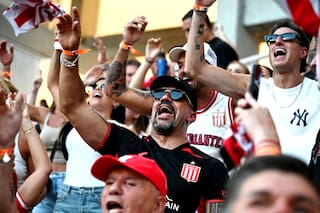 Juan Sebastián Verón, presidente campeón y líder en su cruzada contra los desmanejos de la AFA