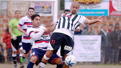 Juan Sebastian Veron jugando en Estrella de Berisso