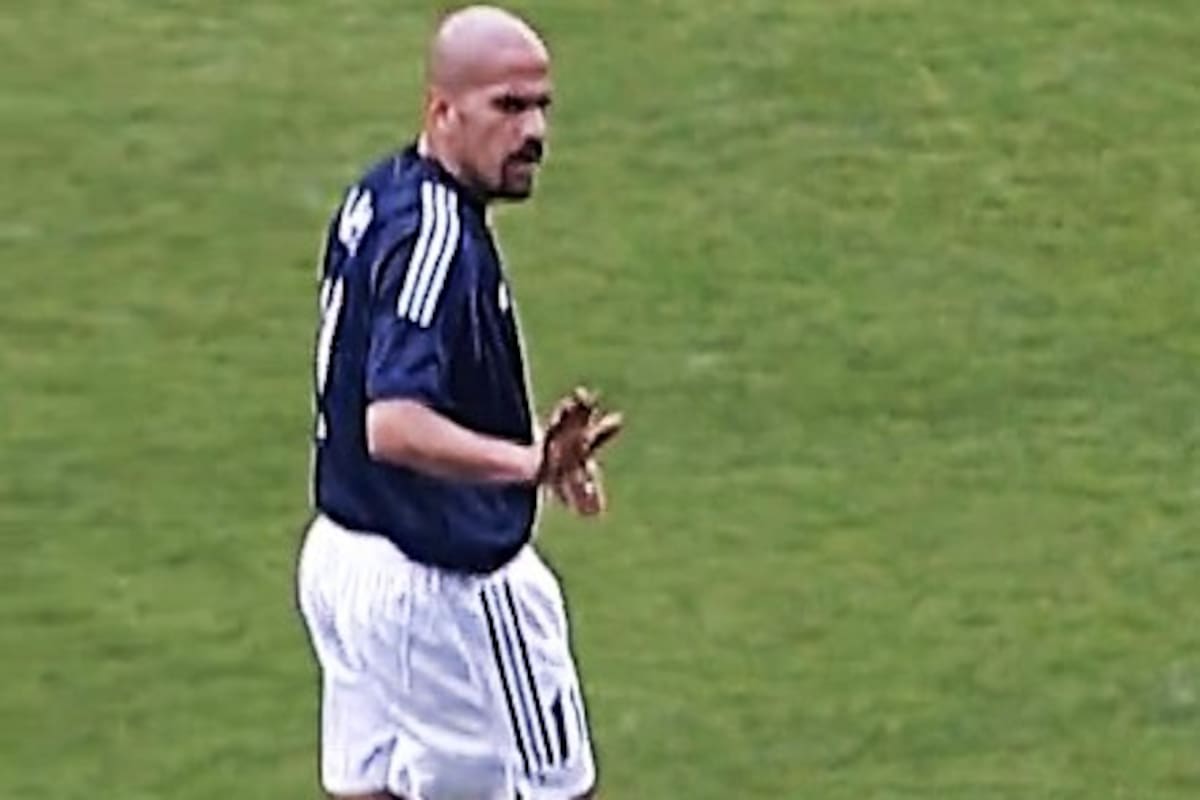 Juan Sebastián Verón y "el gesto" poco antes de la eliminación ante Suecia en el Mundial de Japón-Corea 2002