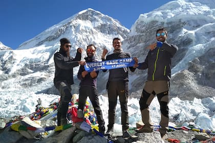 Juan Segnana y tres amigos hicieron el trekking de los Tres Pasos del Everest