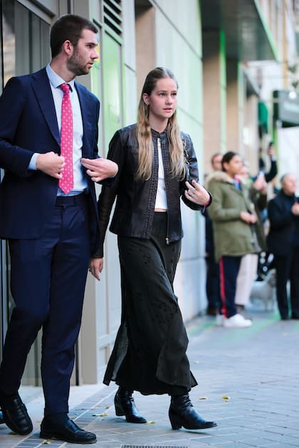 Juan Valentín Urdangarin e Irene Urdangarin, hijos de la infanta Cristina,
muy elegantes.