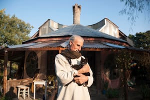 Juan Vitali en su casa de Don Torcuato que empezó a construir hace más de 20 años