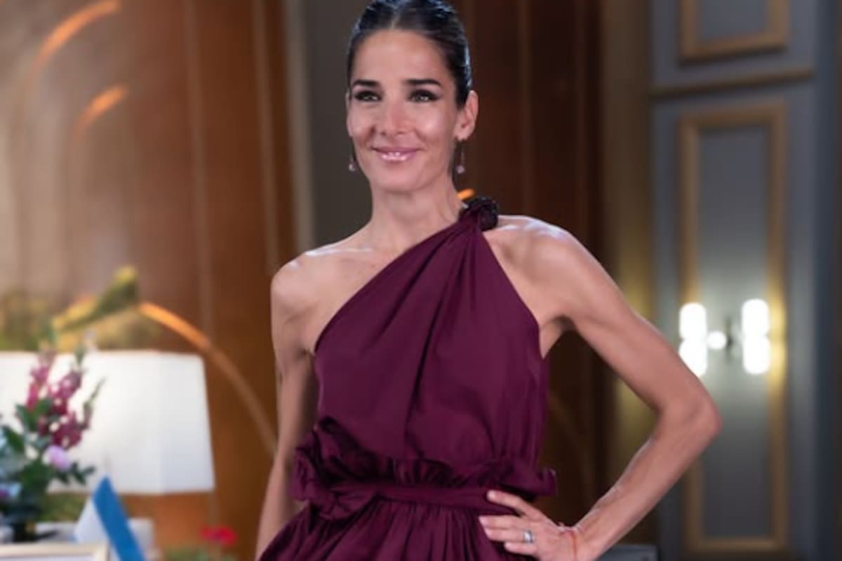Juana Viale deslumbró con un conjunto con volados y dio detalles de la primera salida de Mirtha Legrand tras su internación