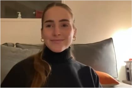 Juana Viale difinió como "un ser de luz maravilloso" a su hija Ámbar de Benedictis, que actualmente está estudiando en París