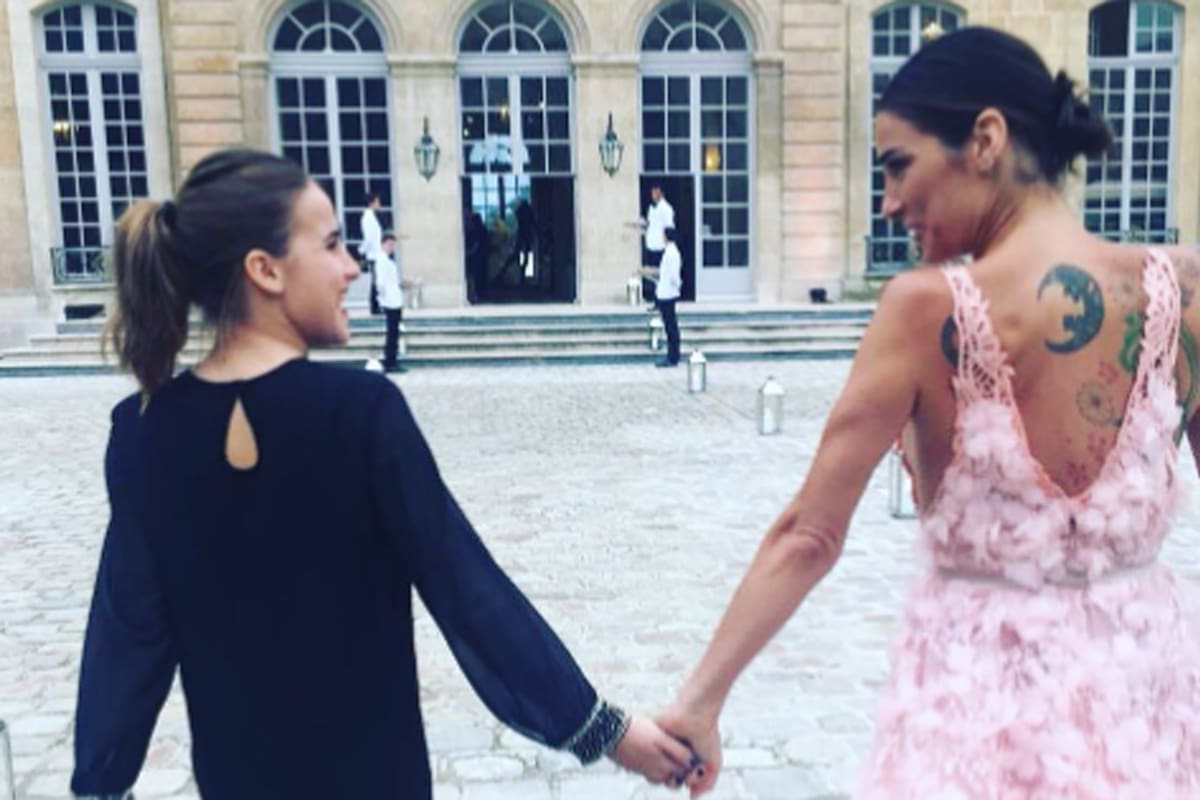 Juana Viale resguarda a su hija Ámbar de las cámaras, pero en el regreso de Mirtha Legrand todas las miradas fueron hacia la cuarta generación de la familia