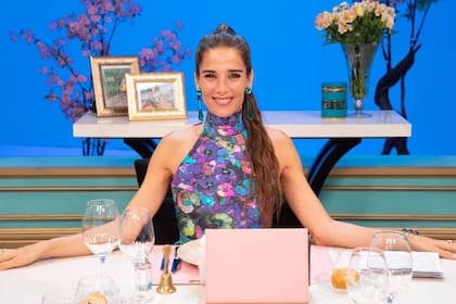 Juana Viale vuelve a la pantalla de eltrece (Foto Instagram @lamesazarg)