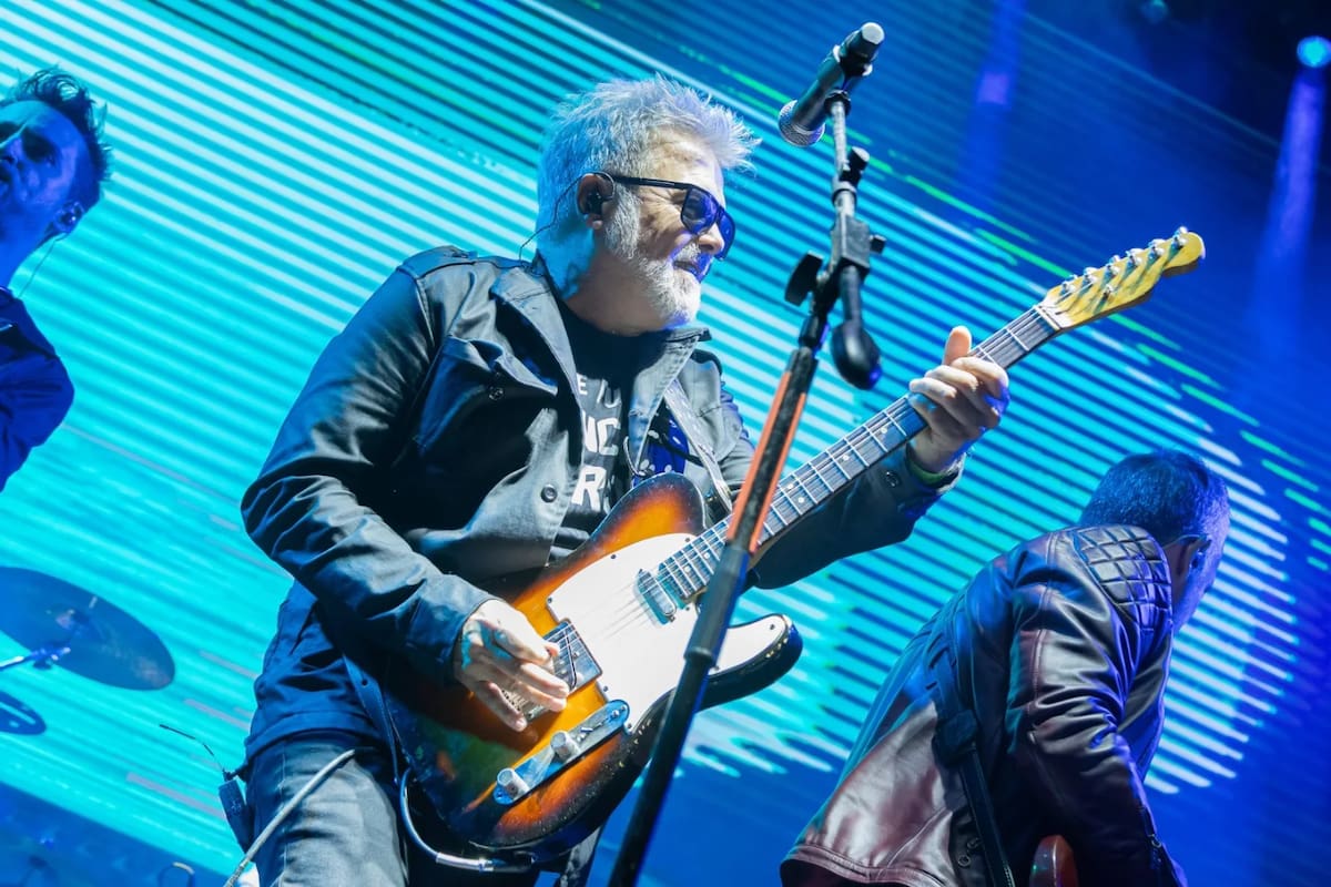 Juanchi Baleiron al frente de Los Pericos