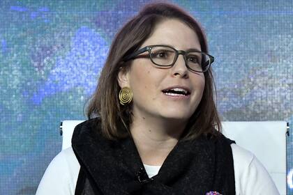 Juanita Goebertus; política