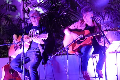 Juanse es el curador del ciclo de acústicos en Asadero (Foto: Gentileza Asadero Parrilla)