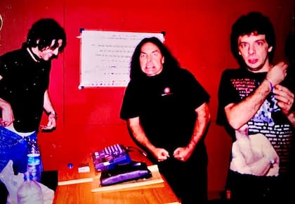 Juanse, Pappo Napolitano y Gabriel Carámbula antes de un show