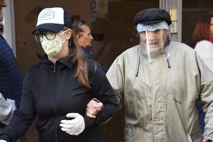 jubilados en banco de rosario