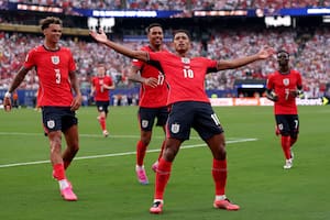 Inglaterra gana con gol de Bellingham, retoma el liderazgo en el grupo L del Mundial y relega a Croacia