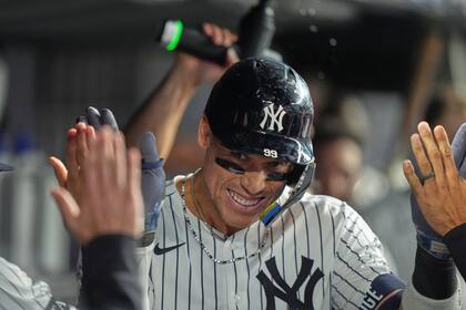Judge alcanza a DiMaggio en la lista de jonroneros de Yankees, que doblegan 9-3 a Tigres
