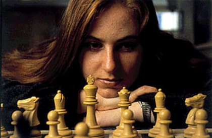 Judit Polgar, la húngara que marcó un récord de edad al obtener el título de gran maestra a los 15 años y 4 meses, es la mejor jugadora de la historia del ajedrez.
