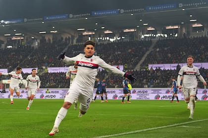 Juega el Bologna del argentino Santiago Castro