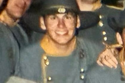 Juez de Carolina del Norte usó uniforme confederado en foto universitaria