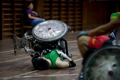 Jugador de Quad Rugby luego de una caída