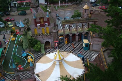 Juguelandia, el parque de diversiones con juegos clásicos que hace más de 30 años se puede visitar en Villa Gesell