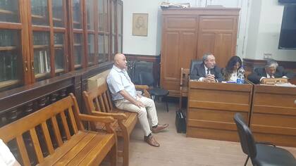 Juicio a Fabián Constantino, intendente de la localidad entrerriana de Gilbert acusados de abusar sexualmente de tres mujeres