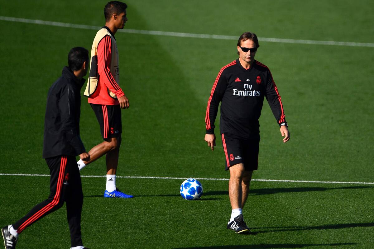 Julen Lopetegui se muestra fuerte, pero Florentino Pérez le busca reemplazante