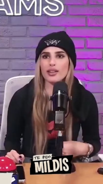 Juli Poggio contó que tiene una relación abierta y aseguró que no es "más celosa"