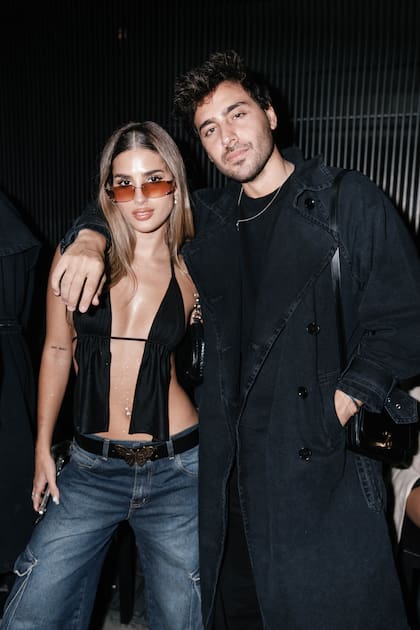 Juli Poggio y Lizardo Ponce, invitados al desfile de BAFWeek