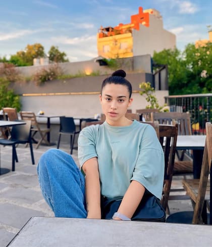 Juli Roque es oriunda de Córdoba y estudió periodismo en Tea y Deportea en Buenos Aires