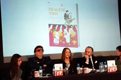 Julia Baird presentó su libro de memorias en la versión en español en Madrid