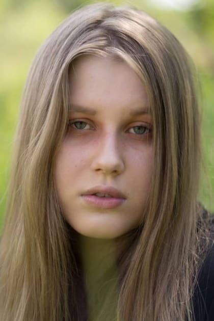 Julia, de 21 años, dice que puede ser Madeleine Mccann, y exige a la familia de la niña desaparecida en 2007 poder realizarse un examen de ADN