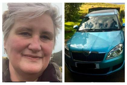 Julia Laursen conduce un auto marca Skoda azul