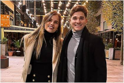 Julián Álvarez asistió al recital de Coldplay en Manchester en compañía de Emilia Ferrero