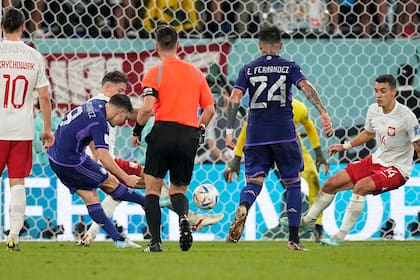 Julián Álvarez convierte el segundo gol de Argentina ante Polonia en Qatar 2022