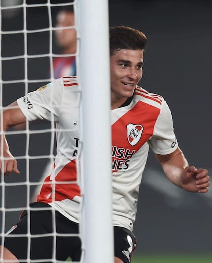 Julián Álvarez, de River, no encaja con el nuevo perfil