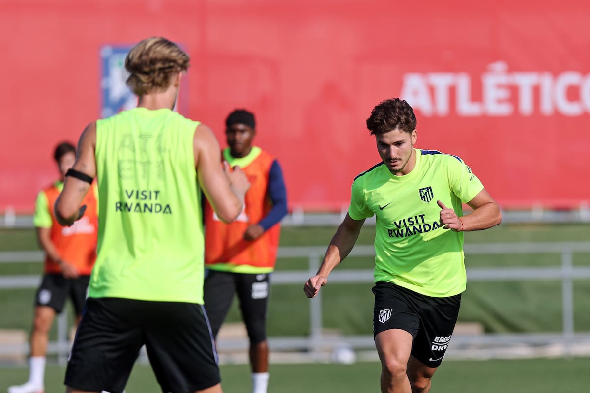 Julián Alvarez, durante el entrenamiento de este miércoles en la ciudad deportiva del Atlético de Madrid