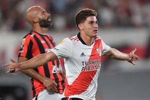 Julián Álvarez, protagonista de una venta histórica de River a Manchester United; todavía no se fue, pero ya proyectan sobre él en Inglaterra