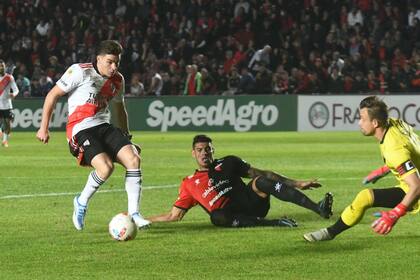 Julián Alvarez, que pronto partirá a Manchester City, no pudo anotar en lo que va de la Liga Profesional; es el as millonario a la hora de convertir.