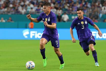 Julián Álvarez, titular en el duelo ante Jamaica